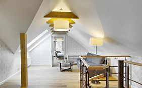 Melody Apartments